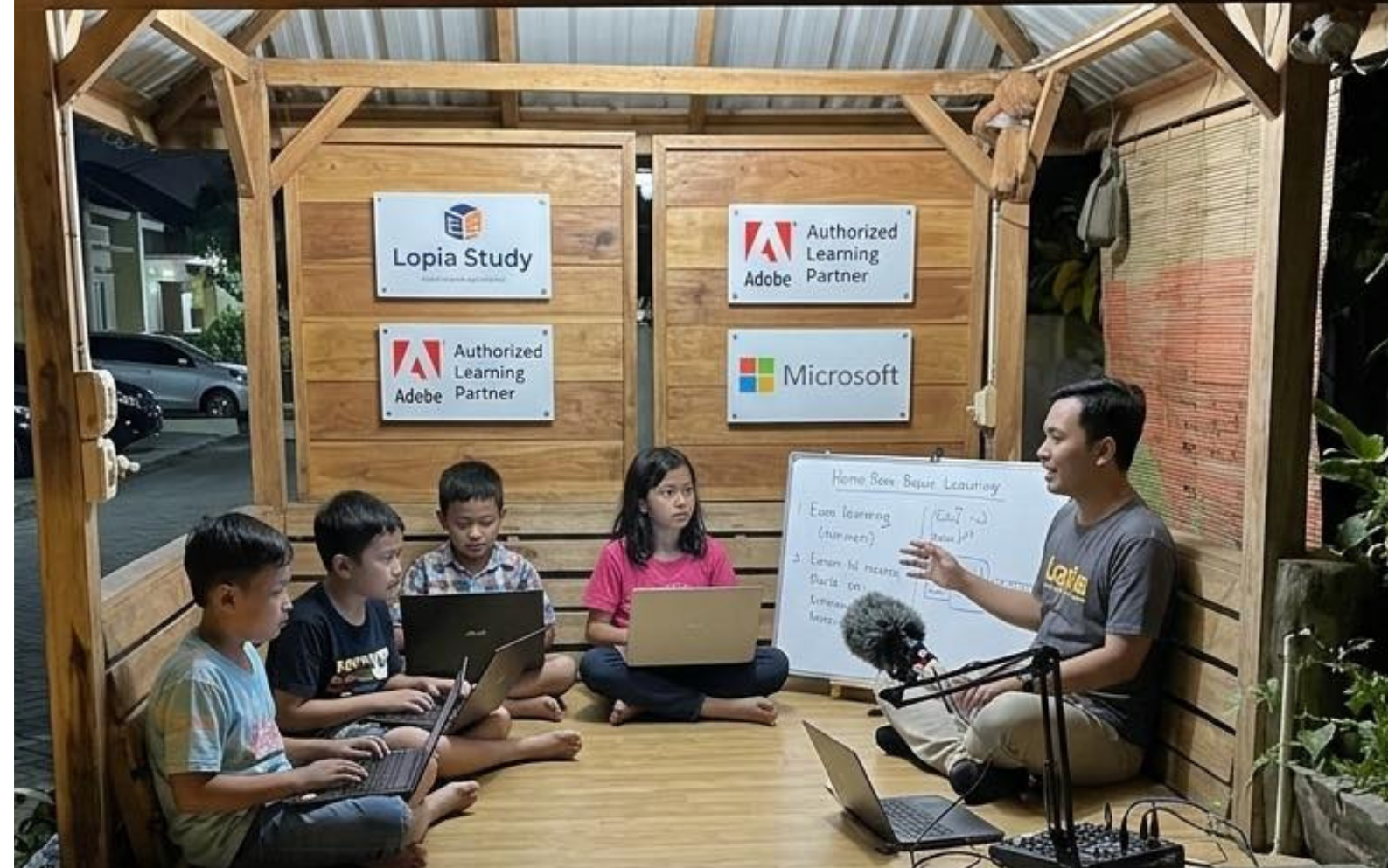 Sertifikasi Adobe: Lebih dari Sekadar Lencana Digital-Mengapa ACP adalah ‘Game Changer’ di 2026